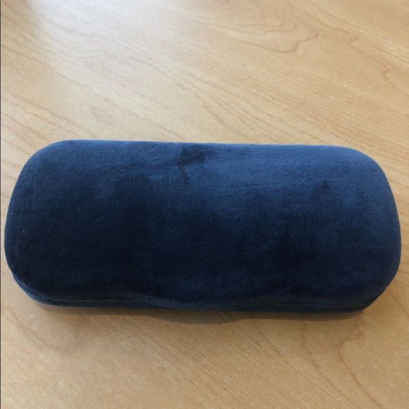 Gucci polarized shades. - Picture 5 of 6